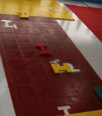 Materiales de PU Mat antiderrapante 30 mm ZP375 para la plataforma de perforación